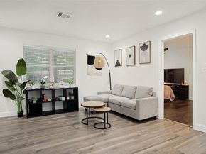 535  Northside Avenue , Lewisville Texas 75057