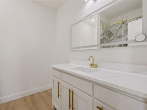 1608  D Avenue , Fort Worth Texas 76104