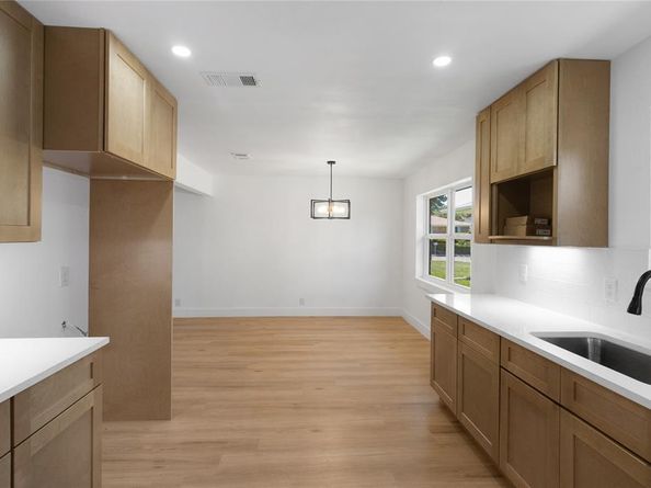 1821  El Paso Street , Lewisville Texas 75077