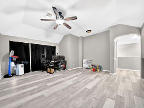 424  Castle Street , DeSoto Texas 75115