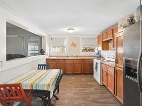 503 E 6th Street , Dallas Texas 75203