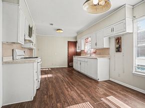 5918  Overlook Drive , Dallas Texas 75227