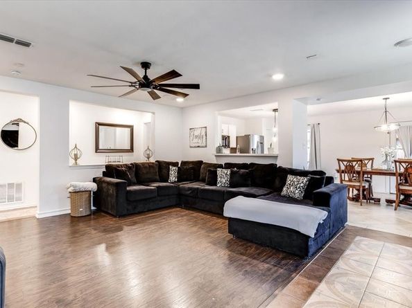 2612  Diver Court , Fort Worth Texas 76119