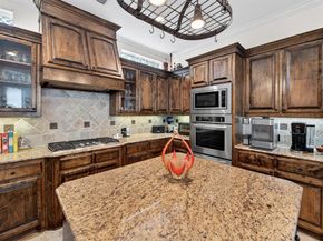 3617  Vineyard Way , Farmers Branch Texas 75234