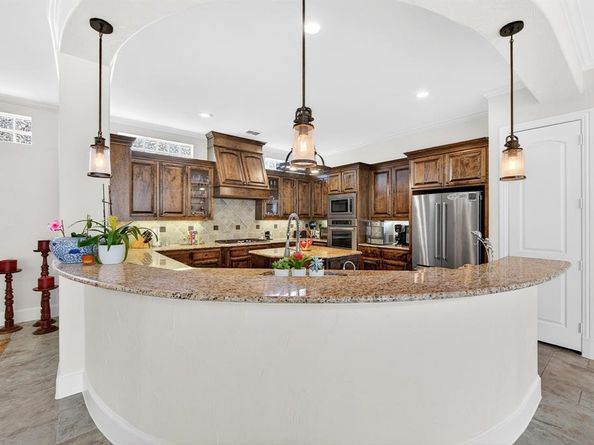 3617  Vineyard Way , Farmers Branch Texas 75234