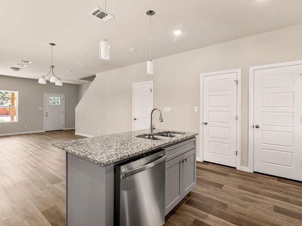 3849  Kimbo Road , Fort Worth Texas 76104