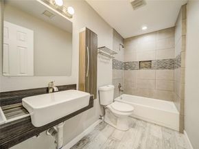 6004  White Rose Trail , Dallas Texas 75248