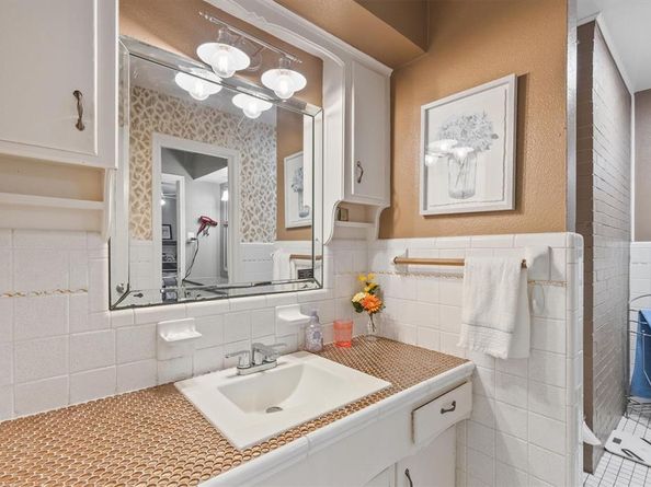 725  Branch Drive , Garland Texas 75041