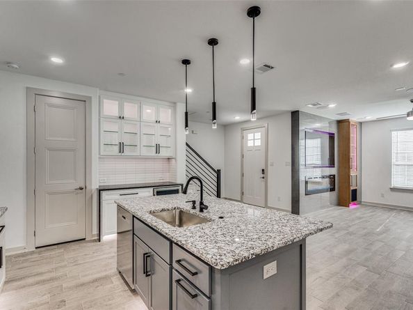 1652  Jessica Drive , Allen Texas 75002