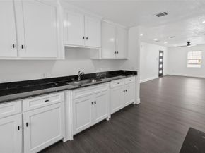 3220  Illinois Avenue , Fort Worth Texas 76110