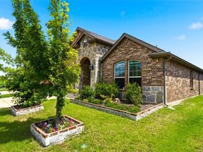 527  Francis Lane , Royse City Texas 75189