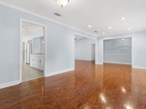 1800  Holm Oak Street , Arlington Texas 76012