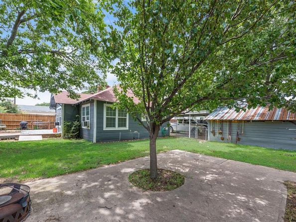 203  Wilson Street , Cedar Hill Texas 75104