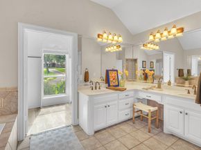 137  Oakwood Court , Lakeside Texas 76135