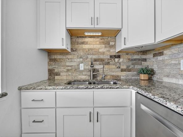 6211 W Northwest Highway  G312, Dallas Texas 75225