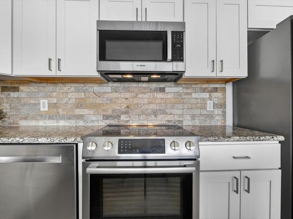 6211 W Northwest Highway  G312, Dallas Texas 75225