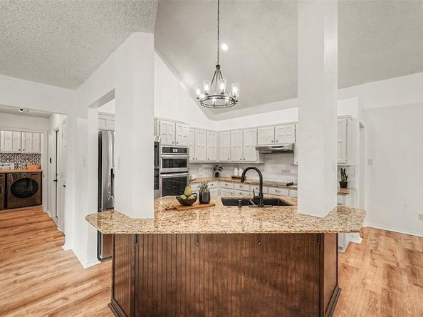 4726  Kensington Court , Arlington Texas 76016