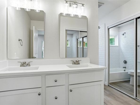300  Lamesa Court , Irving Texas 75063