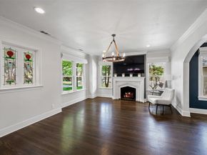 5621  Mccommas Boulevard , Dallas Texas 75206
