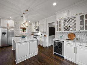 5621  Mccommas Boulevard , Dallas Texas 75206