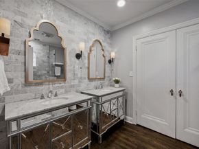 5621  Mccommas Boulevard , Dallas Texas 75206