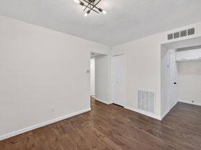 428  Dollins Street , Cedar Hill Texas 75104