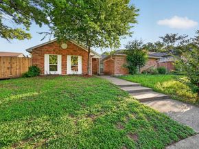428  Dollins Street , Cedar Hill Texas 75104