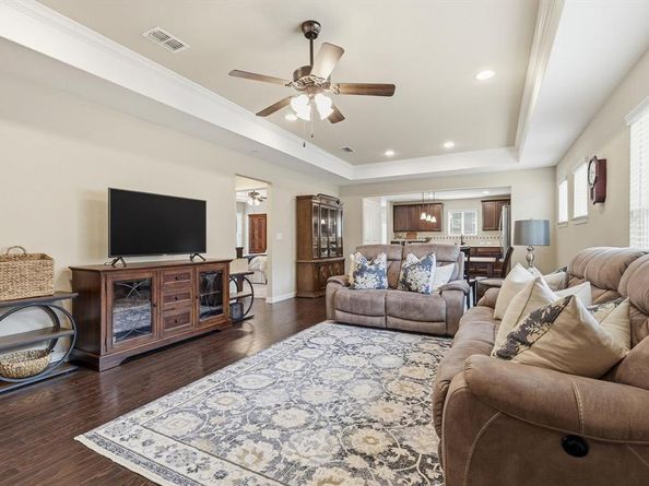 8915  Twin Pines Lane , Frisco Texas 75036