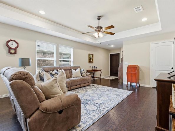 8915  Twin Pines Lane , Frisco Texas 75036