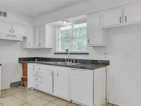 1315 E ARLINGTON Avenue , Fort Worth Texas 76104