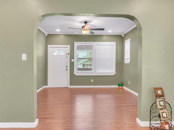 1315 E ARLINGTON Avenue , Fort Worth Texas 76104