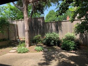 6949  Helsem Way  131, Dallas Texas 75230