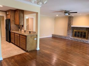 6949  Helsem Way  131, Dallas Texas 75230