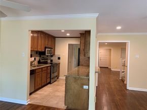 6949  Helsem Way  131, Dallas Texas 75230