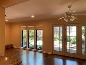 6949  Helsem Way  131, Dallas Texas 75230