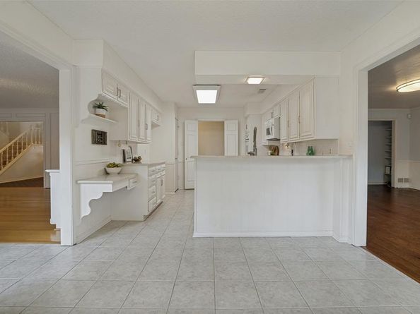 6741  Regalbluff Drive , Dallas Texas 75248
