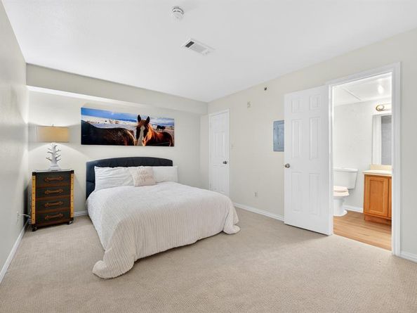 9817  Walnut Street  214, Dallas Texas 75243