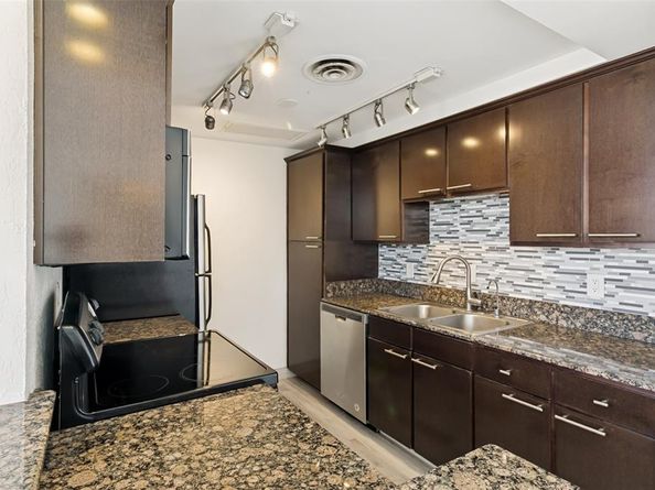 6211 W Northwest Highway  1004, Dallas Texas 75225