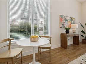 1719  Caddo Street  101, Dallas Texas 75204