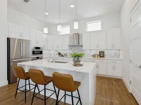 1719  Caddo Street  101, Dallas Texas 75204