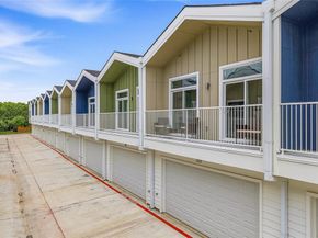 2925  Spruce Valley Lane  306, Dallas Texas 75233