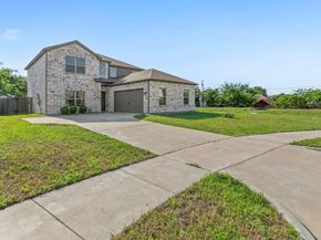 1516  Kinglet Street , DeSoto Texas 75115