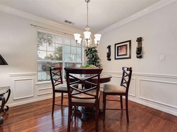 1660  Meadows Avenue , Lantana Texas 76226
