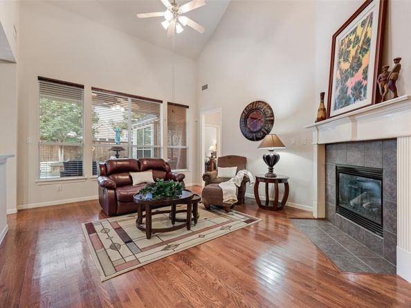 1660  Meadows Avenue , Lantana Texas 76226