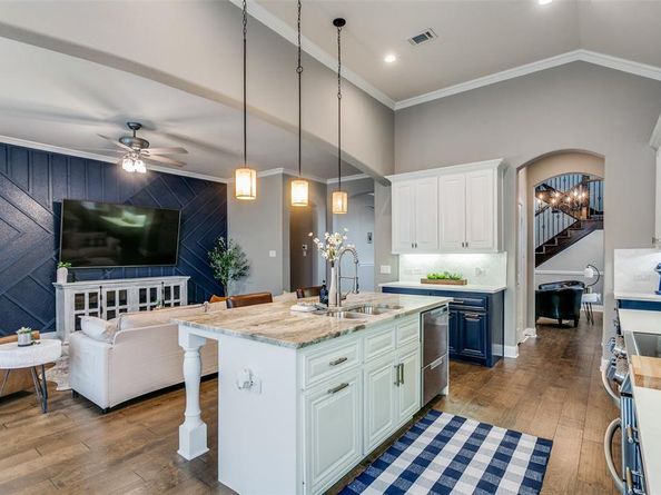 104  Martingale Trail , Oak Point Texas 75068