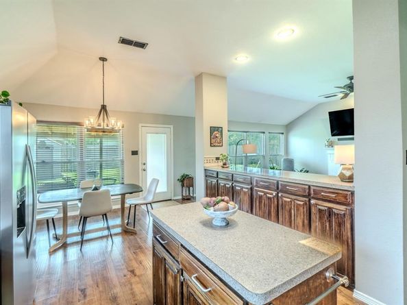 6917  Laurel Canyon Terrace , Fort Worth Texas 76132