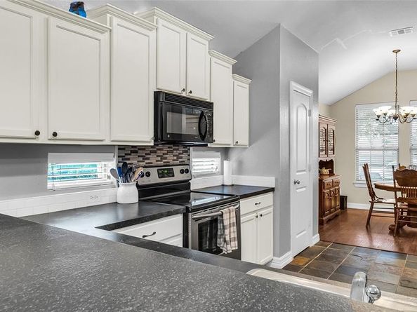 325  Redhead Drive , Little Elm Texas 75068