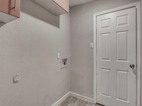 1657  Cottonwood Street , Grand Prairie Texas 75050