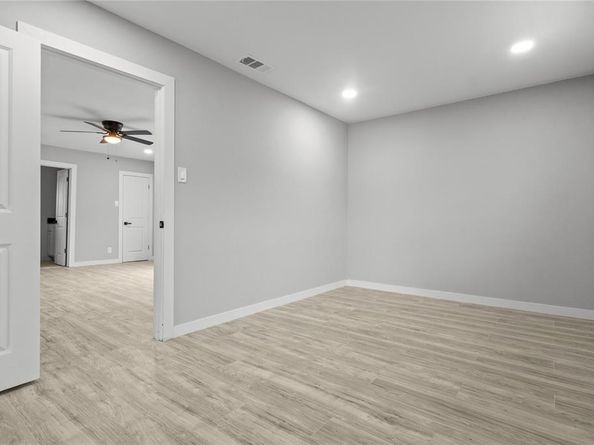 3924  Waterhouse Drive , Dallas Texas 75241