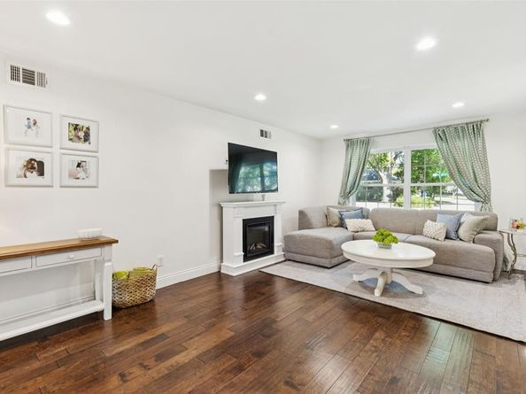 10626  Larchfield Lane , Dallas Texas 75238